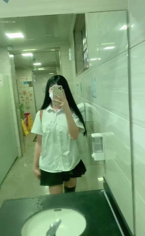 chn22112304