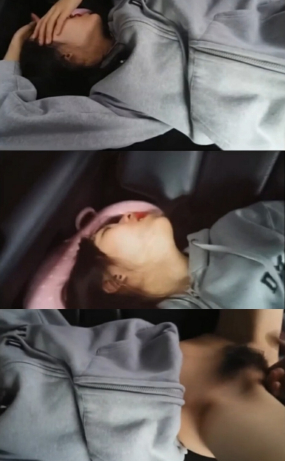 회색후드 차에서 자위당함