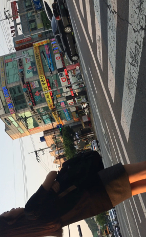 도로 한복판 학생