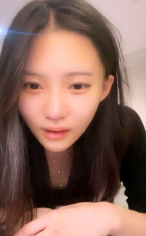 [얼공] 이름모를 슬렌더 두명 노출댄스