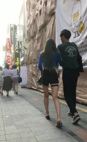 시내 허벅지초커년