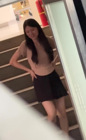 Voyeur24102701