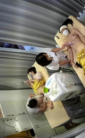 Voyeur24102804