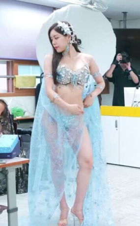 쎄라퀸 비키니쇼_교실안 리허설