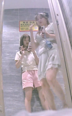 Voyeur25012101