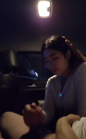 큰가슴 대딸녀