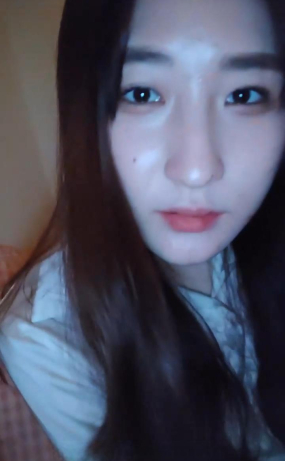 아이리스 A+ 셔츠입고 온 초귀염