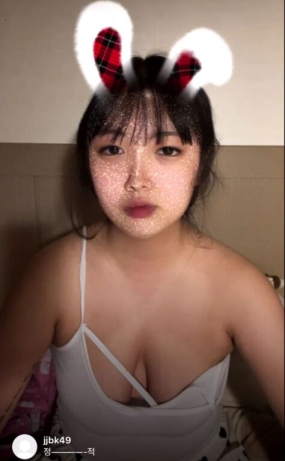 인스타 라방가슴노출_gaaaa._23