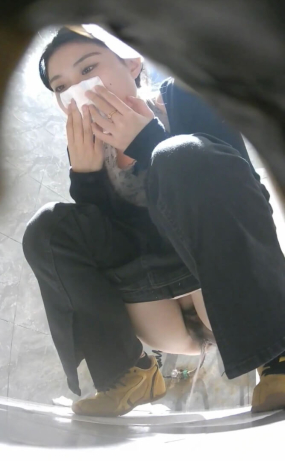 Voyeur25101001